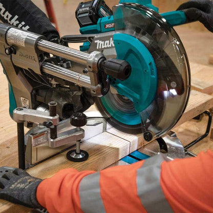 MAKITA 40V Max Brushless 2 x 4.0Ah 260mm Slide Compound Saw Kit LS004GM201
