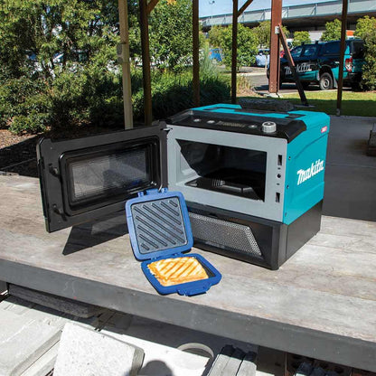 MAKITA 40V Max XGT 8L Microwave Skin MW001GZ-B