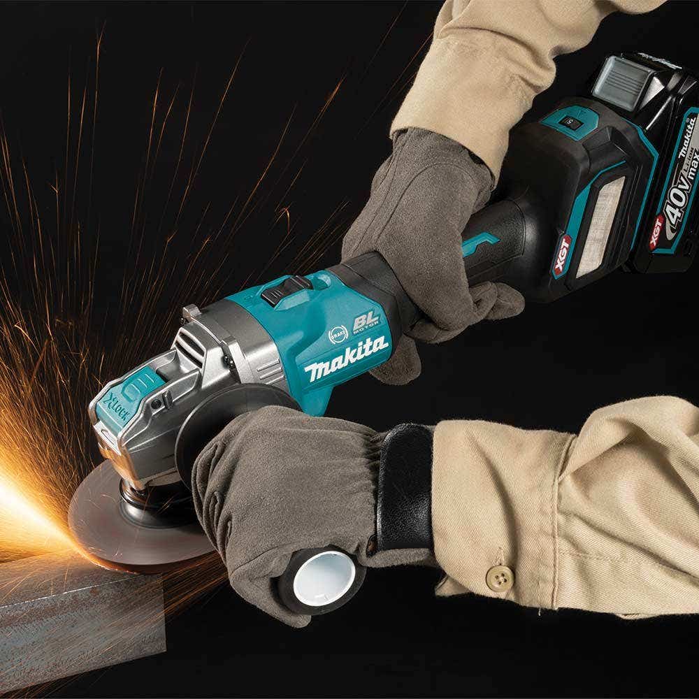 MAKITA 40V Max XGT Brushless X-Lock 2 x 4.0Ah 125mm Slide Switch Angle Grinder Kit GA041GM202