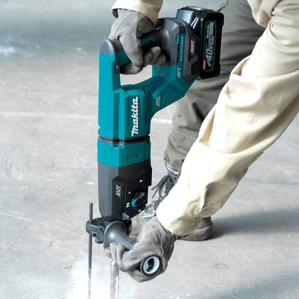 MAKITA 40V Max XGT Brushless 2 x 4.0Ah 28mm SDS Plus Rotary Hammer Kit HR007GM201