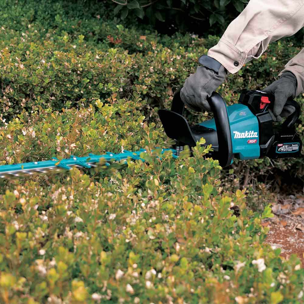 MAKITA 40V Max XGT Brushless 750mm Hedge Trimmer Skin UH009GZ
