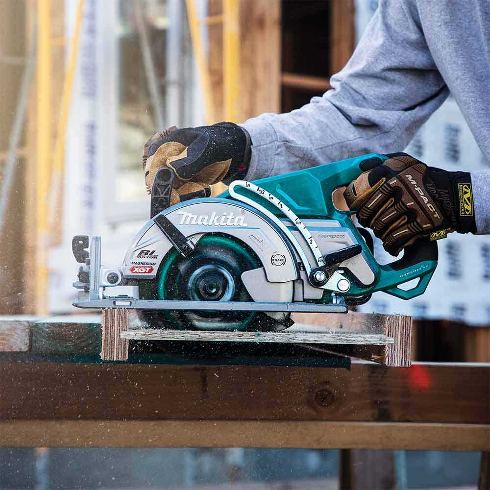 MAKITA 40V Max XGT Brushless 185mm Rear Handle Circular Saw Skin RS001GZ