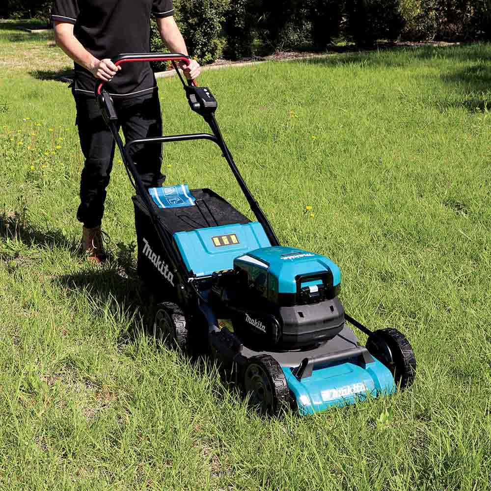 MAKITA 534mm Brushless Self-Propelled Lawn Mower LM001CZX1