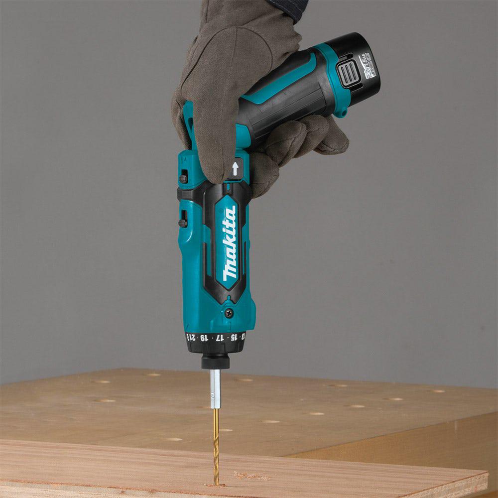 MAKITA 7.2V 2 x 1.5Ah Driver Drill Kit DF012DSE