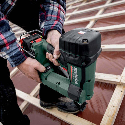 METABO 18V Brushless 2 x 5.5Ah Nail Gun Kit NFR 18 LTX 90 MB 5.5 K AU61209000