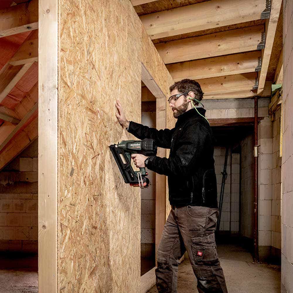 METABO 18V Brushless 2 x 5.5Ah Nail Gun Kit NFR 18 LTX 90 MB 5.5 K AU61209000