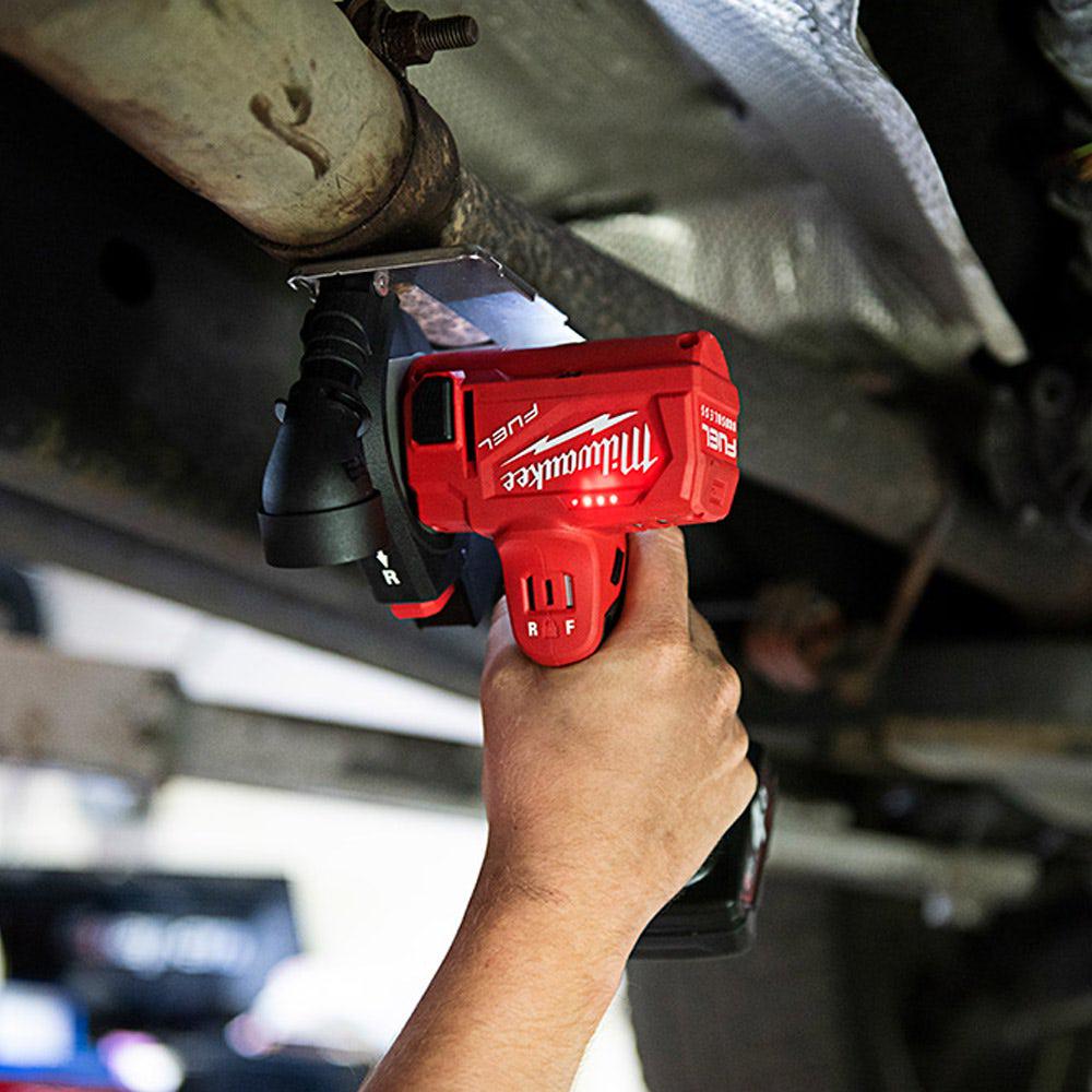 MILWAUKEE 12V FUEL Compact Cut Off Tool Skin M12FCOT-0