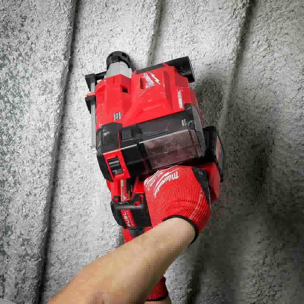 MILWAUKEE 12V HAMMERVAC Universal Dust Extractor Skin M12UDEL-0