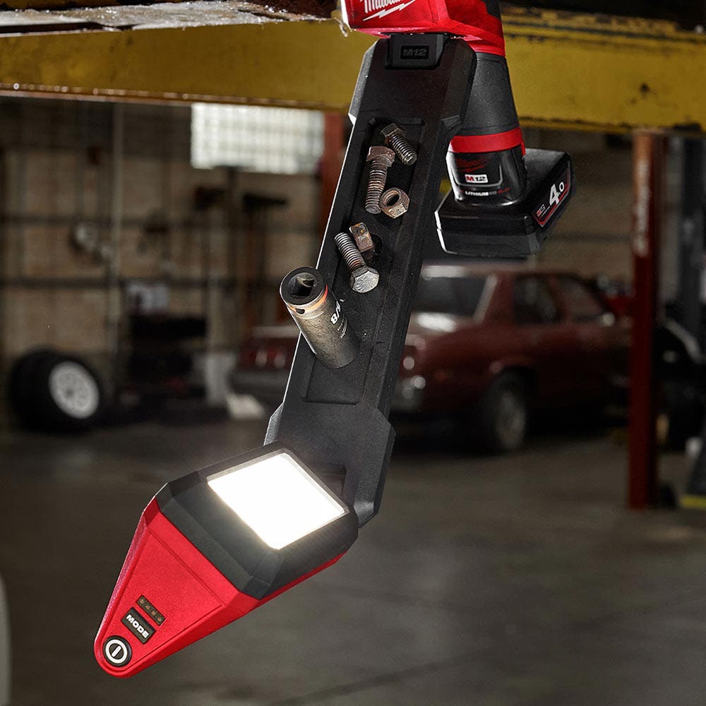 MILWAUKEE 12V LED Undercarriage Light Skin M12UCL0