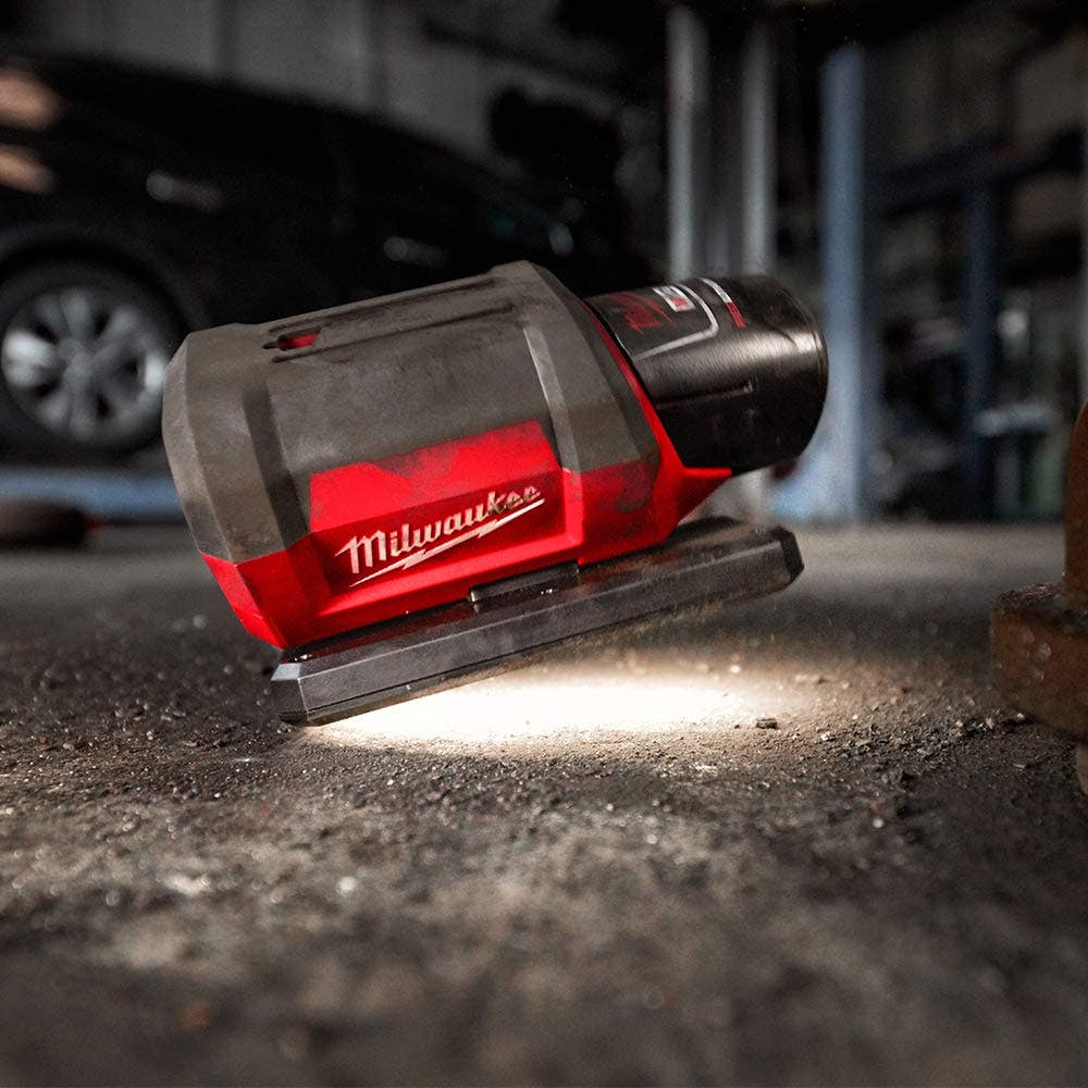 MILWAUKEE 12V Pivoting Area Light Skin M12PAL-0