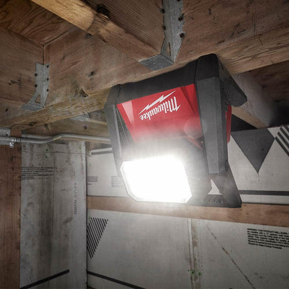 MILWAUKEE 18V/240V 4000 Lumens LED High Performance Area Light Skin M18HOAL-0
