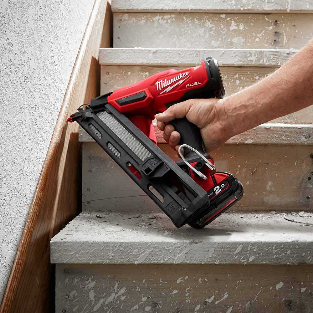 MILWAUKEE 18V FUEL 15 GAUGE 34 Degree Angled Finishing Nailer Skin M18FN15GA-0C