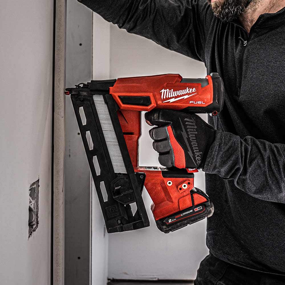 MILWAUKEE 18V FUEL 16 Gauge 20 Degree Angled Finishing Nailer Skin M18FN16GA-0C