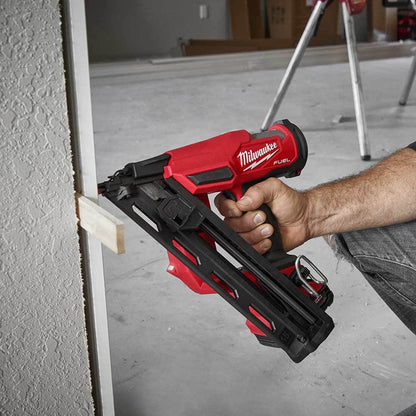 MILWAUKEE 18V FUEL 15 GAUGE 34 Degree Angled Finishing Nailer Skin M18FN15GA-0C