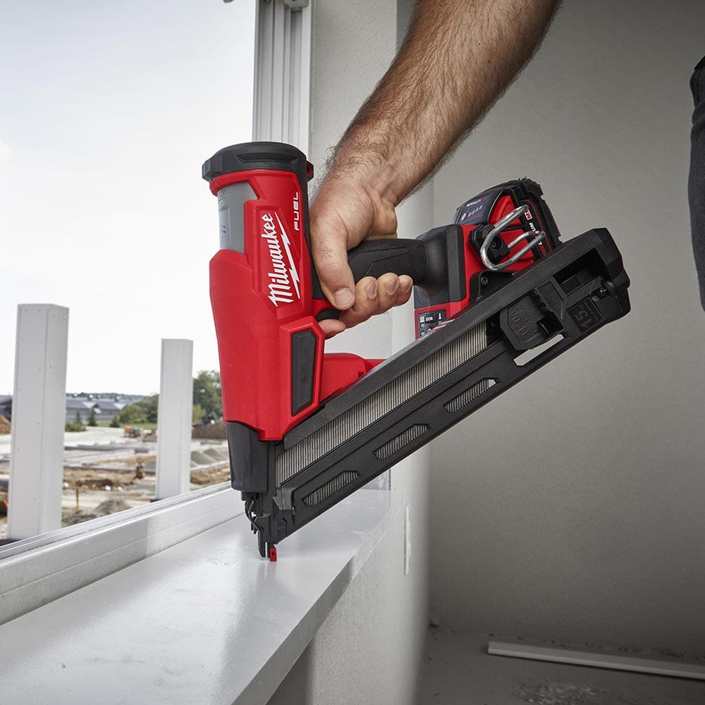 MILWAUKEE 18V FUEL 15 GAUGE 34 Degree Angled Finishing Nailer Skin M18FN15GA-0C