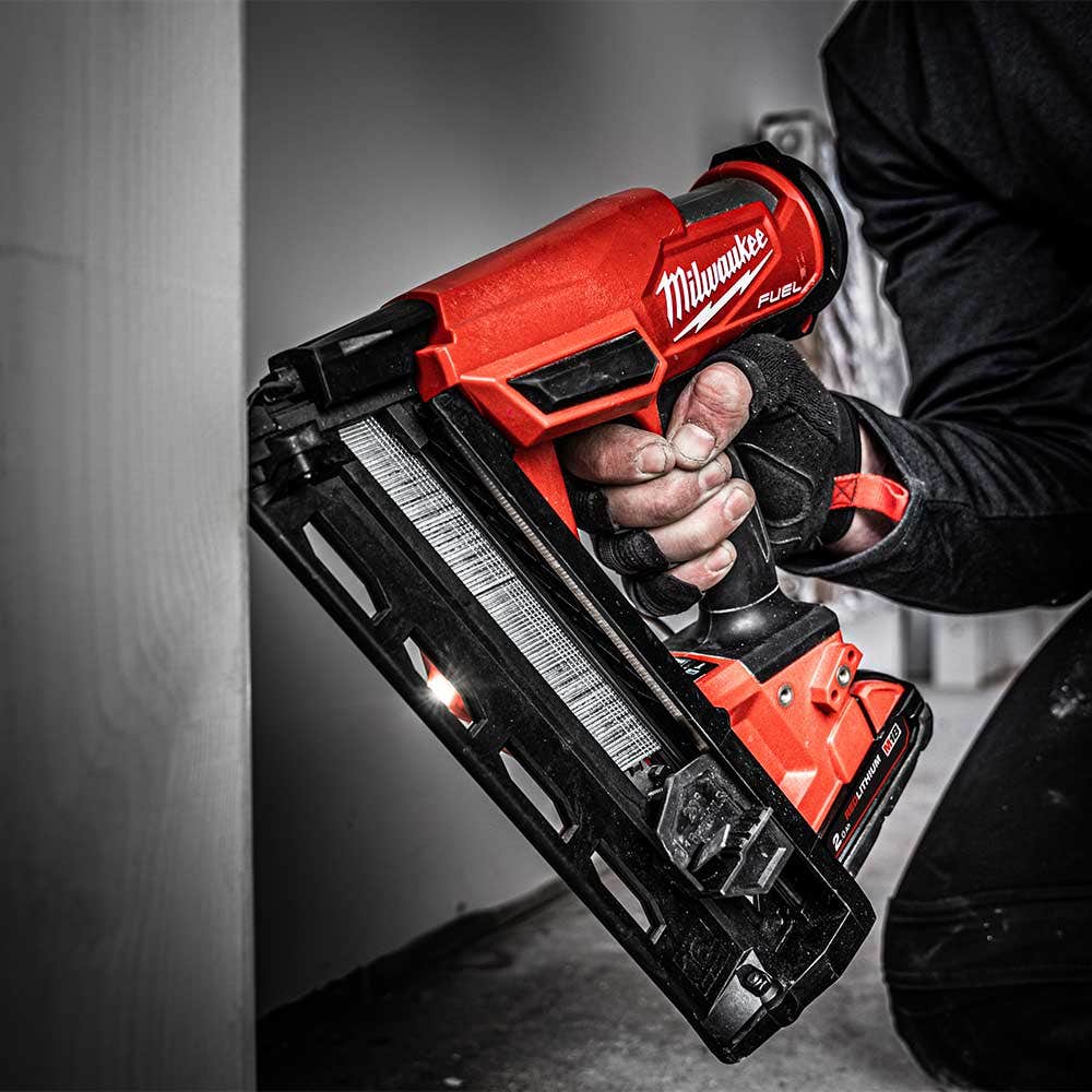 MILWAUKEE 18V FUEL 16 Gauge 20 Degree Angled Finishing Nailer Skin M18FN16GA-0C