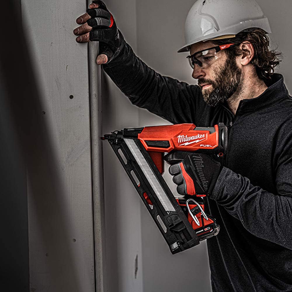 MILWAUKEE 18V FUEL 15 GAUGE 34 Degree Angled Finishing Nailer Skin M18FN15GA-0C