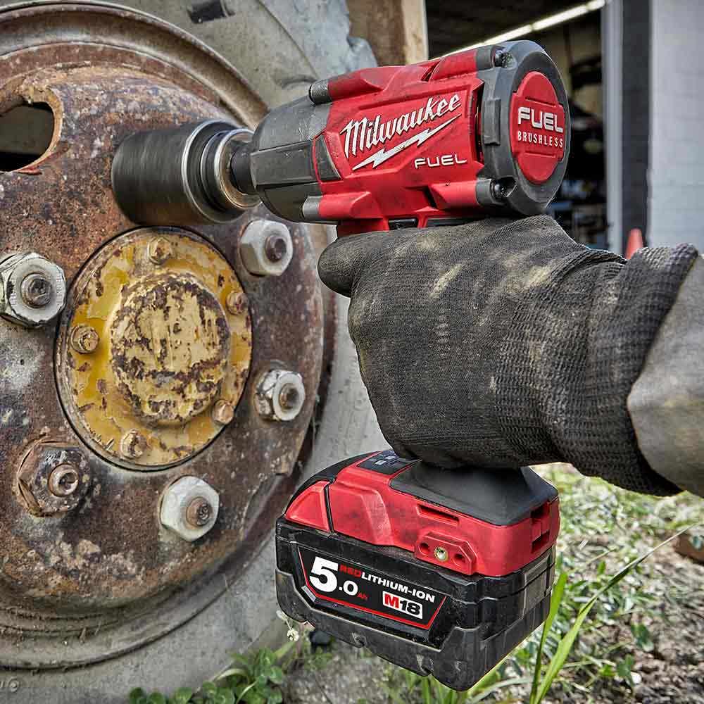 MILWAUKEE 18V FUEL 1 2inch Mid-Torque Impact Wrench Skin M18FMTIW2F12-0