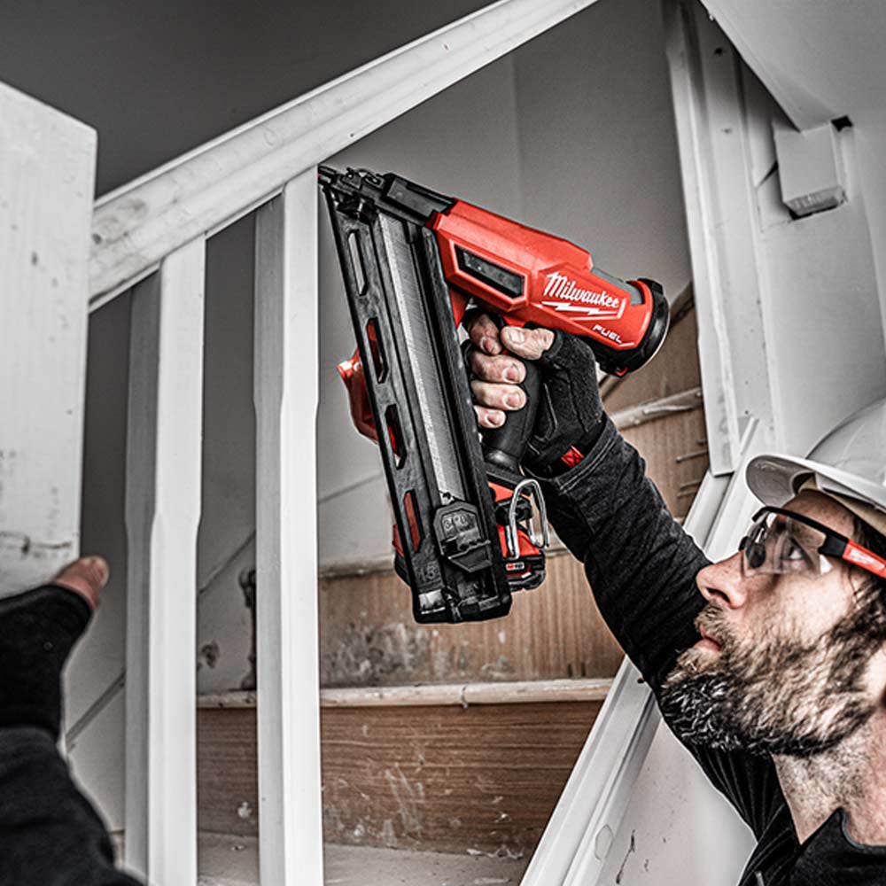 MILWAUKEE 18V FUEL 15 GAUGE 34 Degree Angled Finishing Nailer Skin M18FN15GA-0C