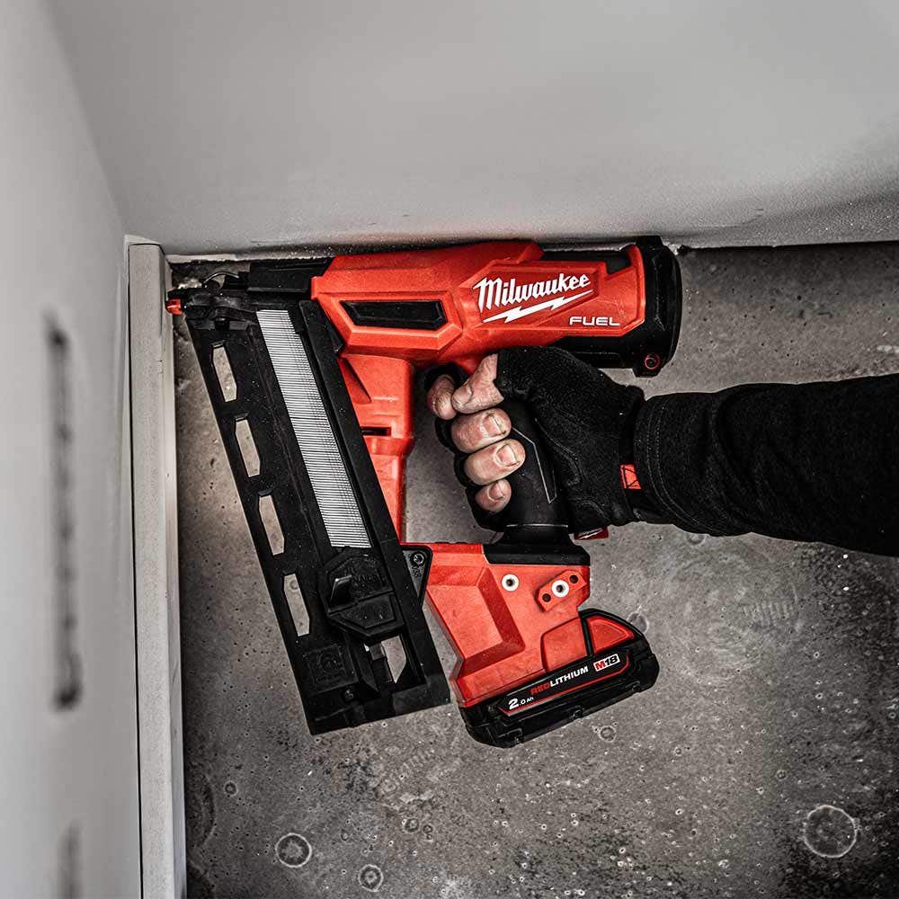 MILWAUKEE 18V FUEL 16 Gauge 20 Degree Angled Finishing Nailer Skin M18FN16GA-0C