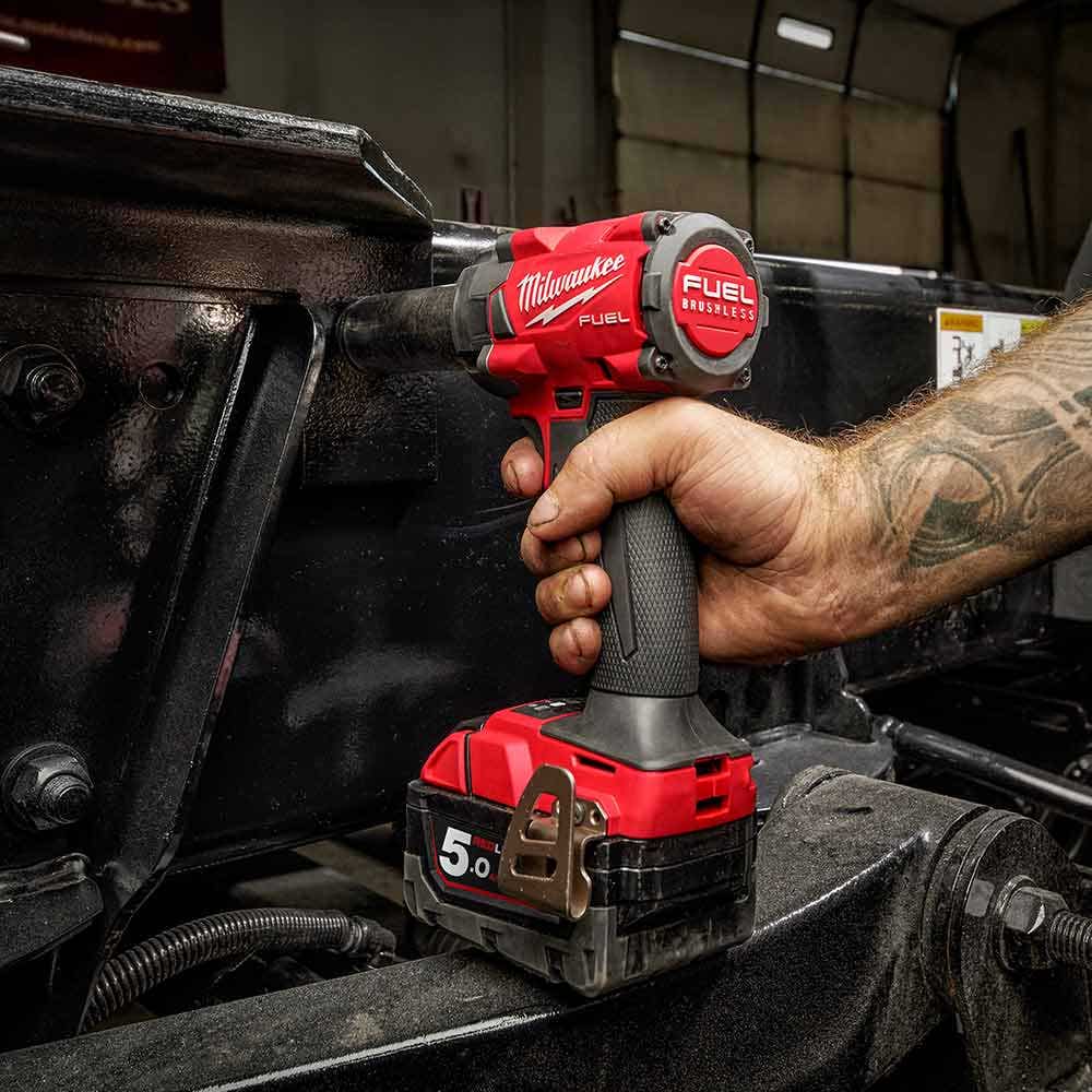 MILWAUKEE 18V FUEL 1 2inch Compact Impact Wrench w Friction Ring Skin M18FIW2F12-0