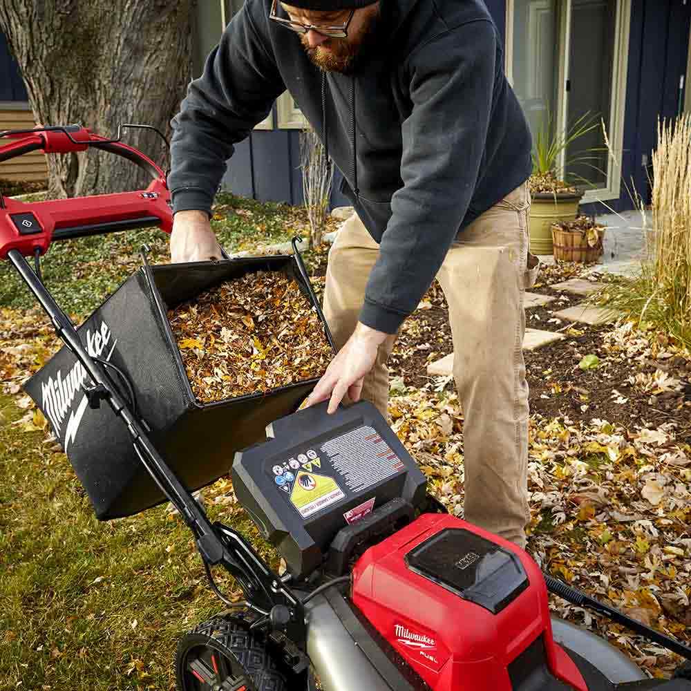 MILWAUKEE 18V FUEL 21inch (533mm) Self-Propelled Dual Battery Lawn Mower Skin M18F2LM210