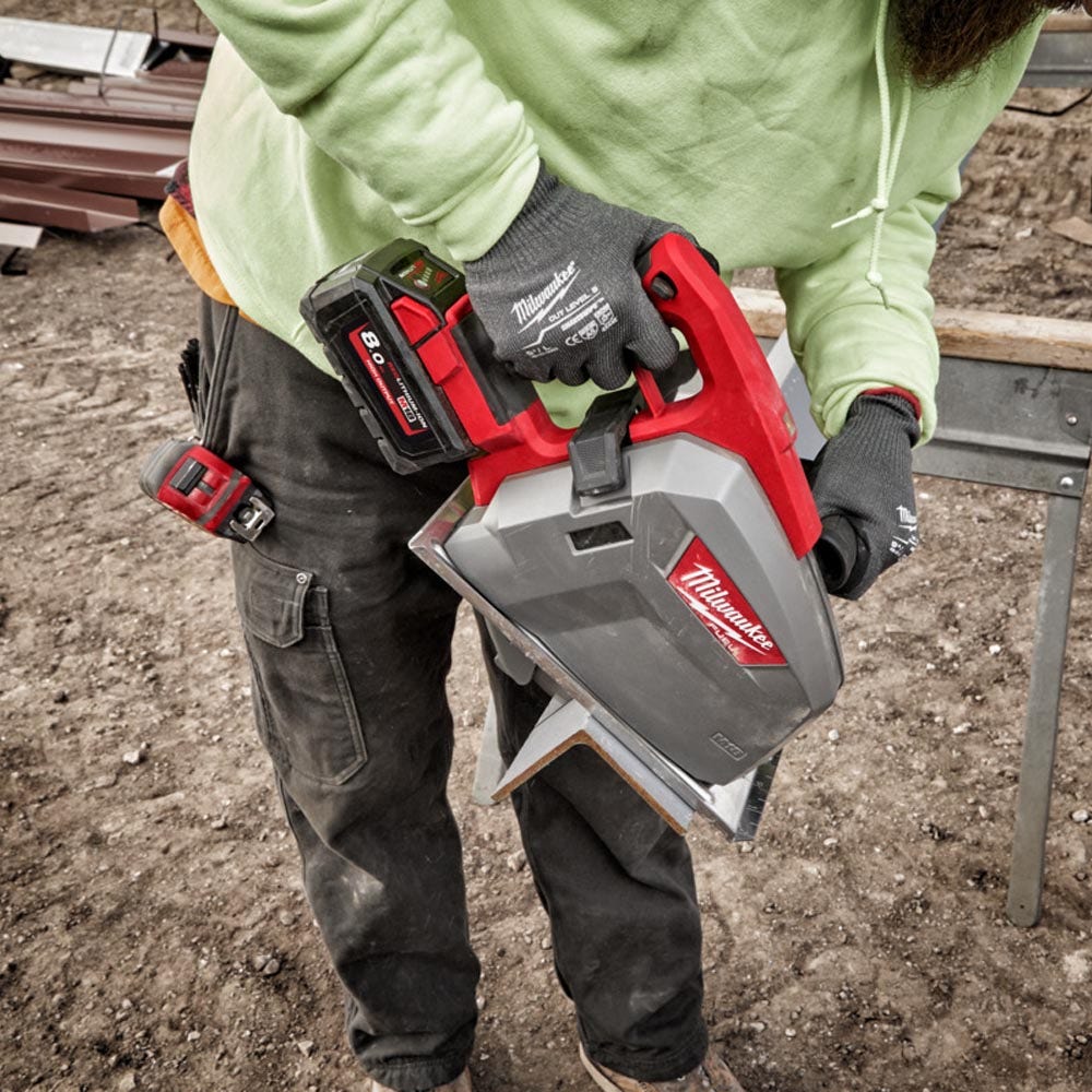 MILWAUKEE 18V FUEL 203mm Metal Cutting Circular Saw Skin M18FMCS66-0