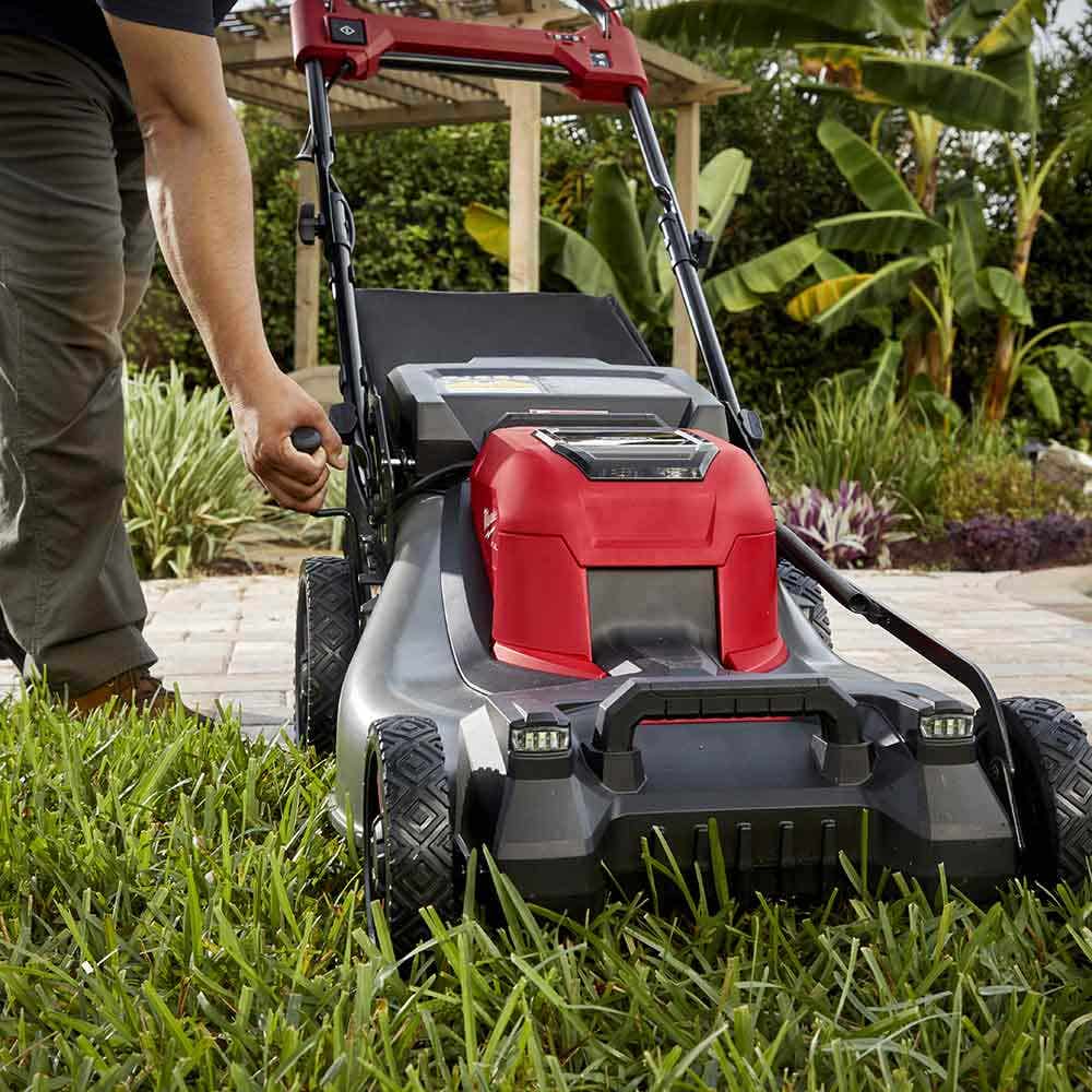 MILWAUKEE 18V FUEL 21inch (533mm) Self-Propelled Dual Battery Lawn Mower Skin M18F2LM210