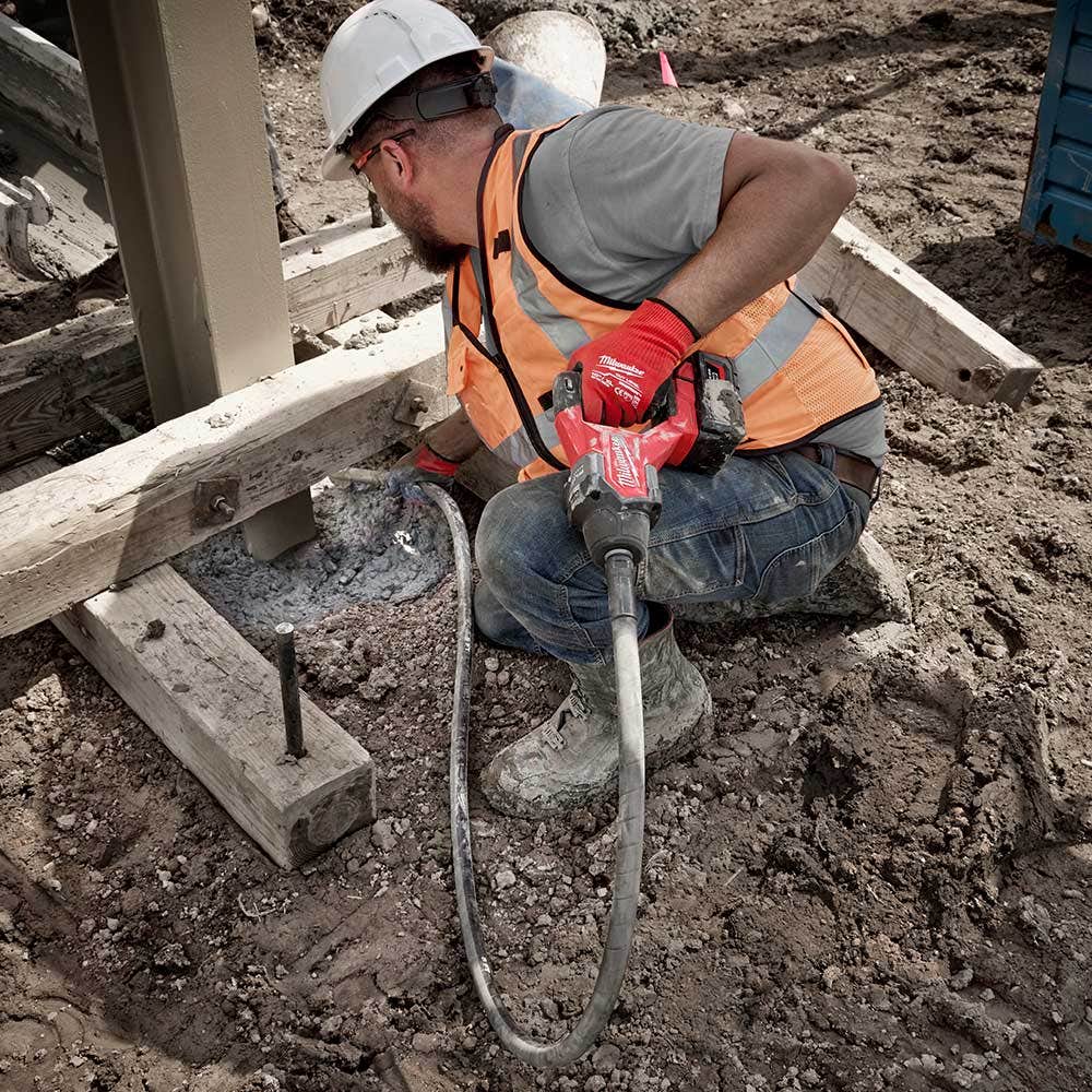 MILWAUKEE 18V FUEL 2400mm Needle Concrete Vibrator M18FCVN240