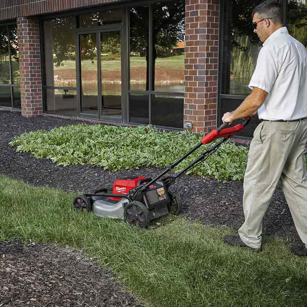 MILWAUKEE 18V FUEL 21inch (533mm) Self-Propelled Dual Battery Lawn Mower Skin M18F2LM210