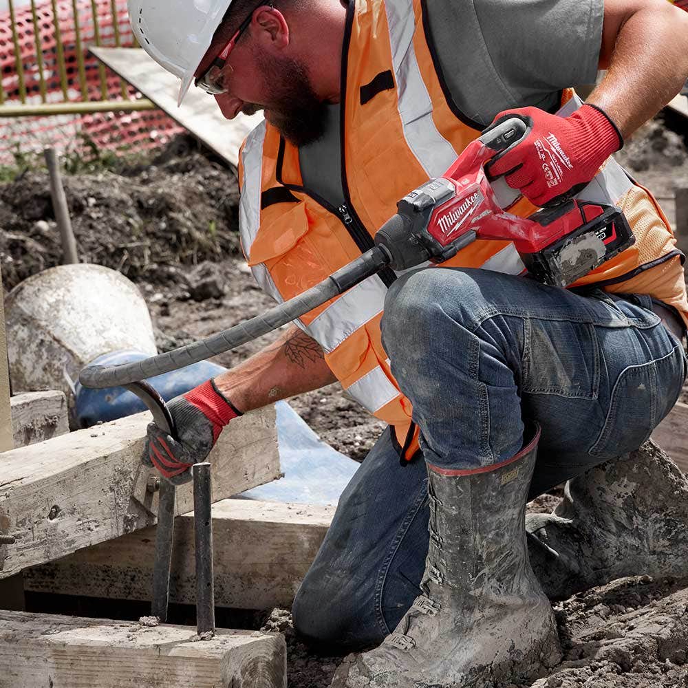 MILWAUKEE 18V FUEL 2400mm Needle Concrete Vibrator M18FCVN240