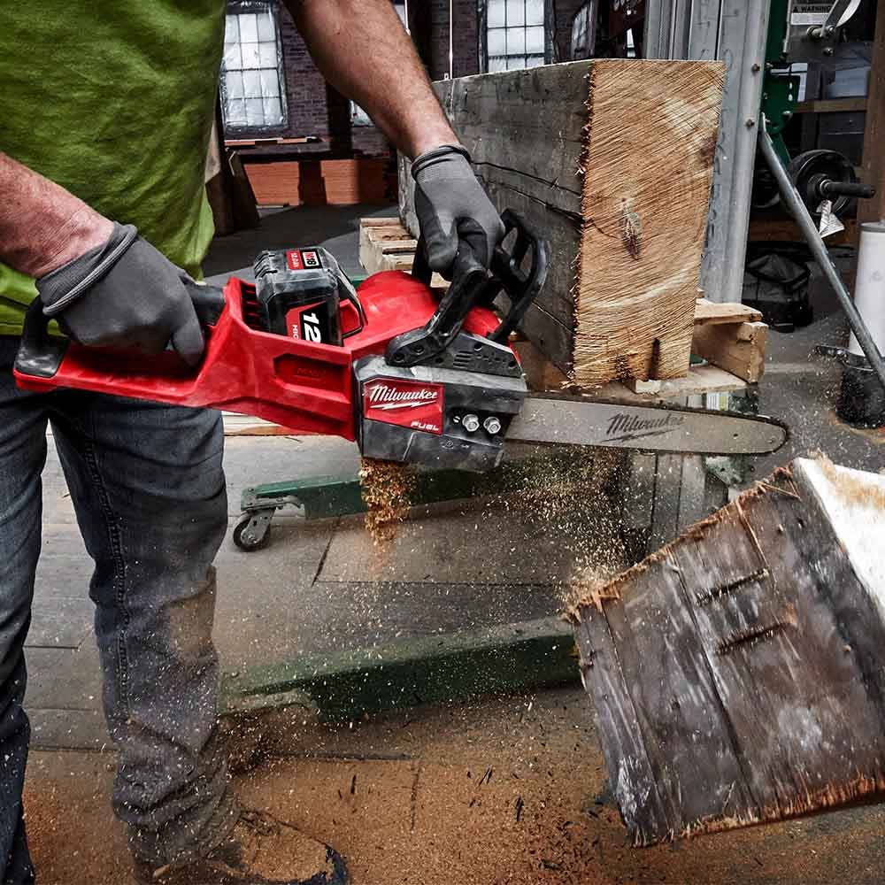MILWAUKEE 18V FUEL 406mm Chainsaw Skin M18FCHS-0