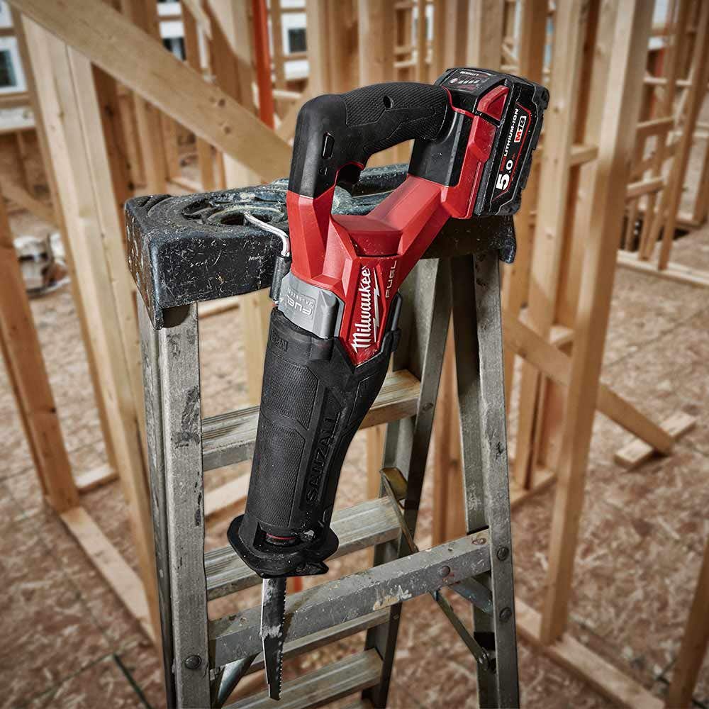 MILWAUKEE 18V FUEL SAWZALL Reciprocating Saw Skin M18CSX2-0