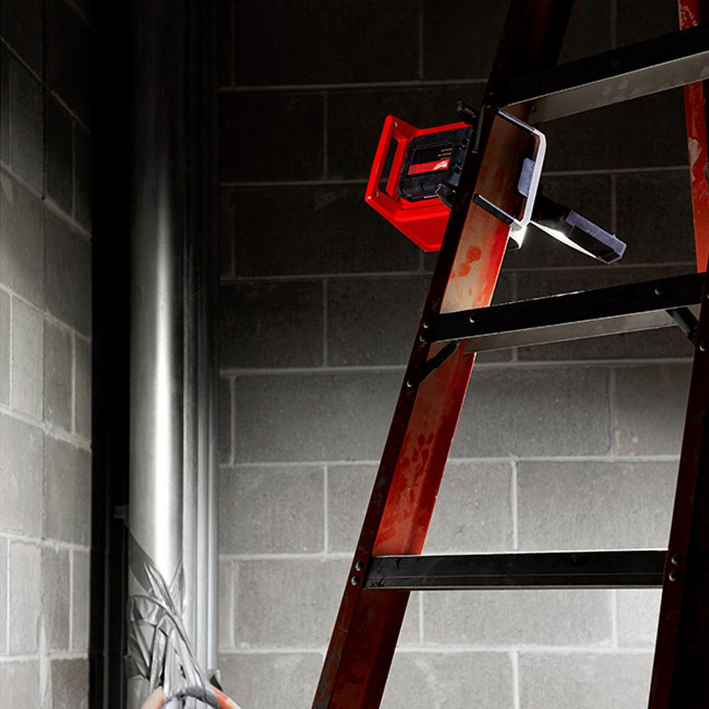 MILWAUKEE 18V LED Area Light M18PAL-0
