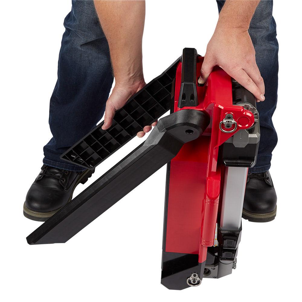 MILWAUKEE 18V LED Remote Stand Light w. One-Key M18ONERSAL-0