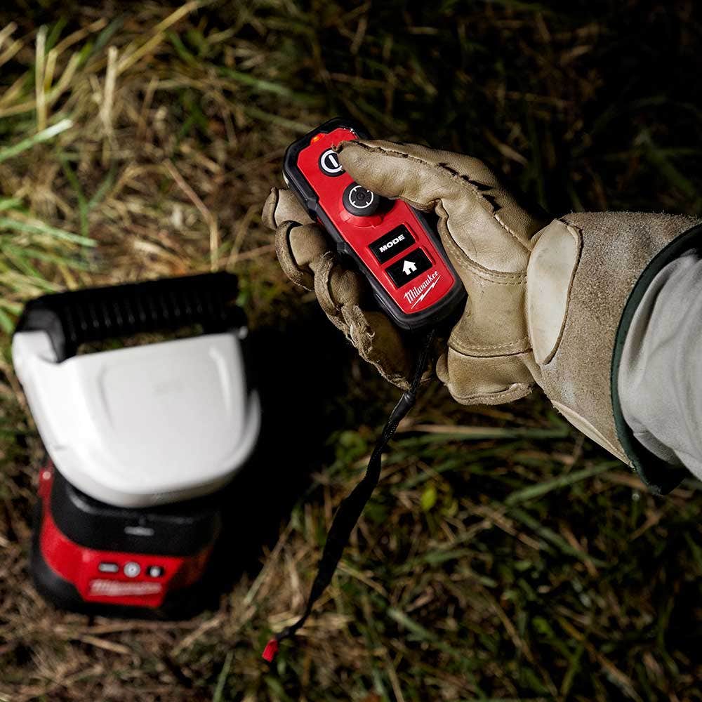 MILWAUKEE 18V ONE-KEY Utility Remote Spot Light Skin M18URSL0