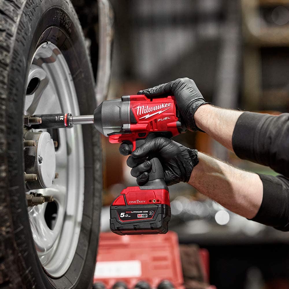 MILWAUKEE 18V REDLITHIUM 5.0Ah Resistant Battery M18CB5