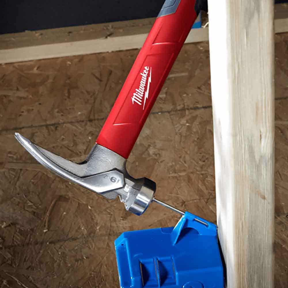 MILWAUKEE 19OZ Poly/Fiberglass Claw Hammer 48229316
