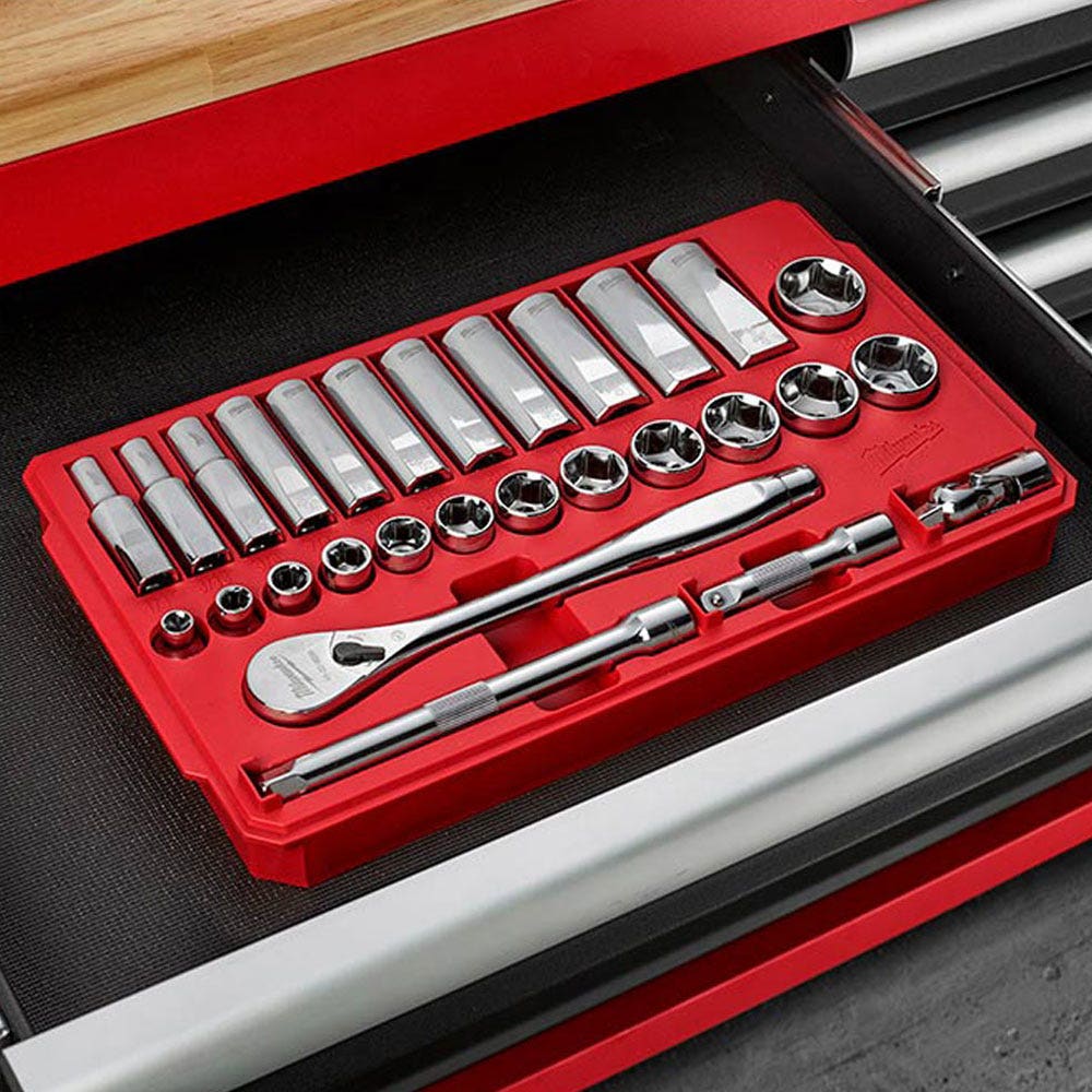MILWAUKEE 28pc 3 8inch Drive AF Socket Set 48229408