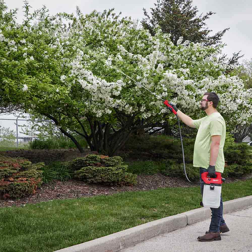 MILWAUKEE 7L Handheld Chemical Sprayer Tank 49162762