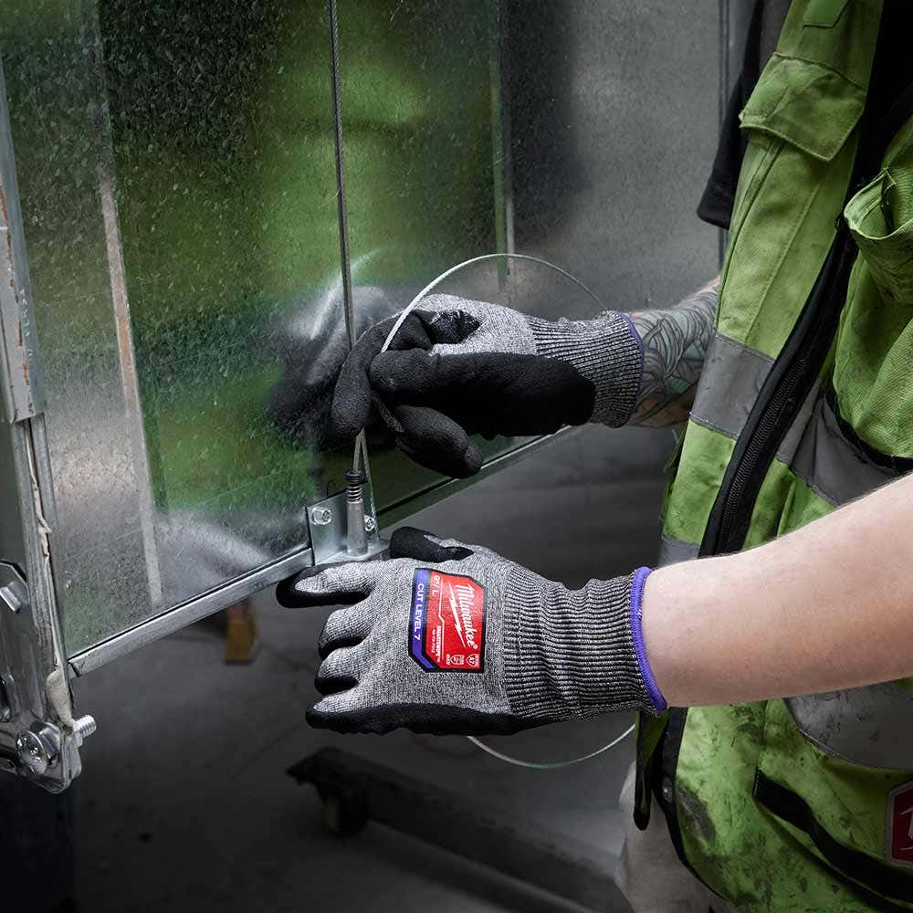MILWAUKEE Cut F(7) High Dexterity Nitrile Dipped Gloves 48737010