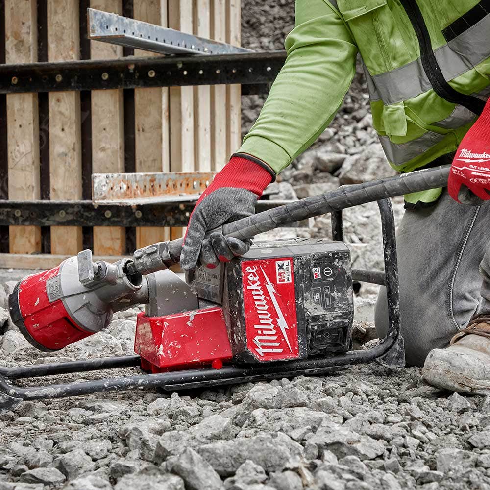 MILWAUKEE MX FUEL Backpack Concrete Vibrator Skin MXFCVBP-0