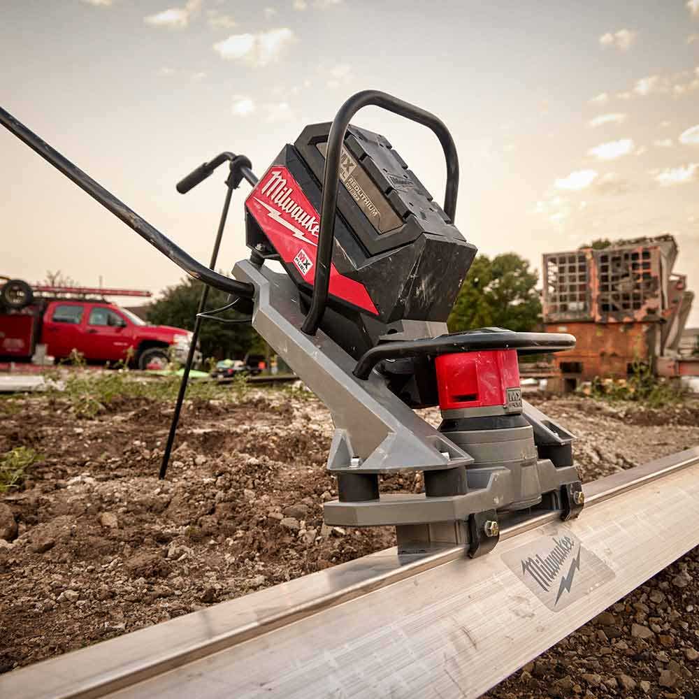 MILWAUKEE MX FUEL Powered Screed Concrete MXFPSC-0