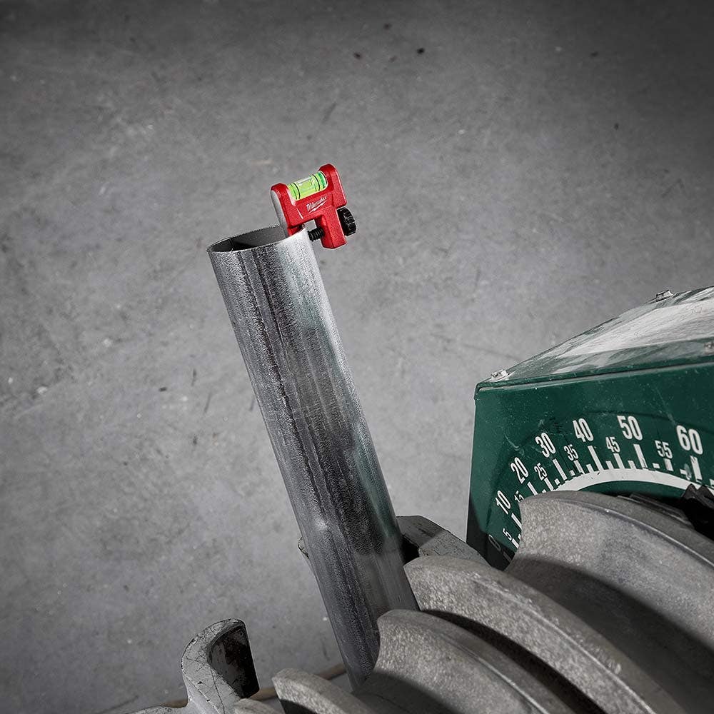 MILWAUKEE Pipe Lock Level 48225001