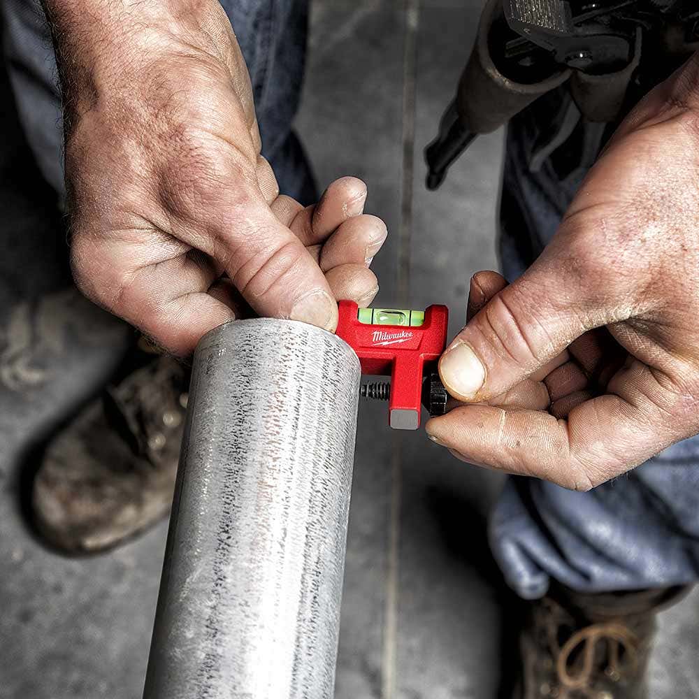 MILWAUKEE Pipe Lock Level 48225001