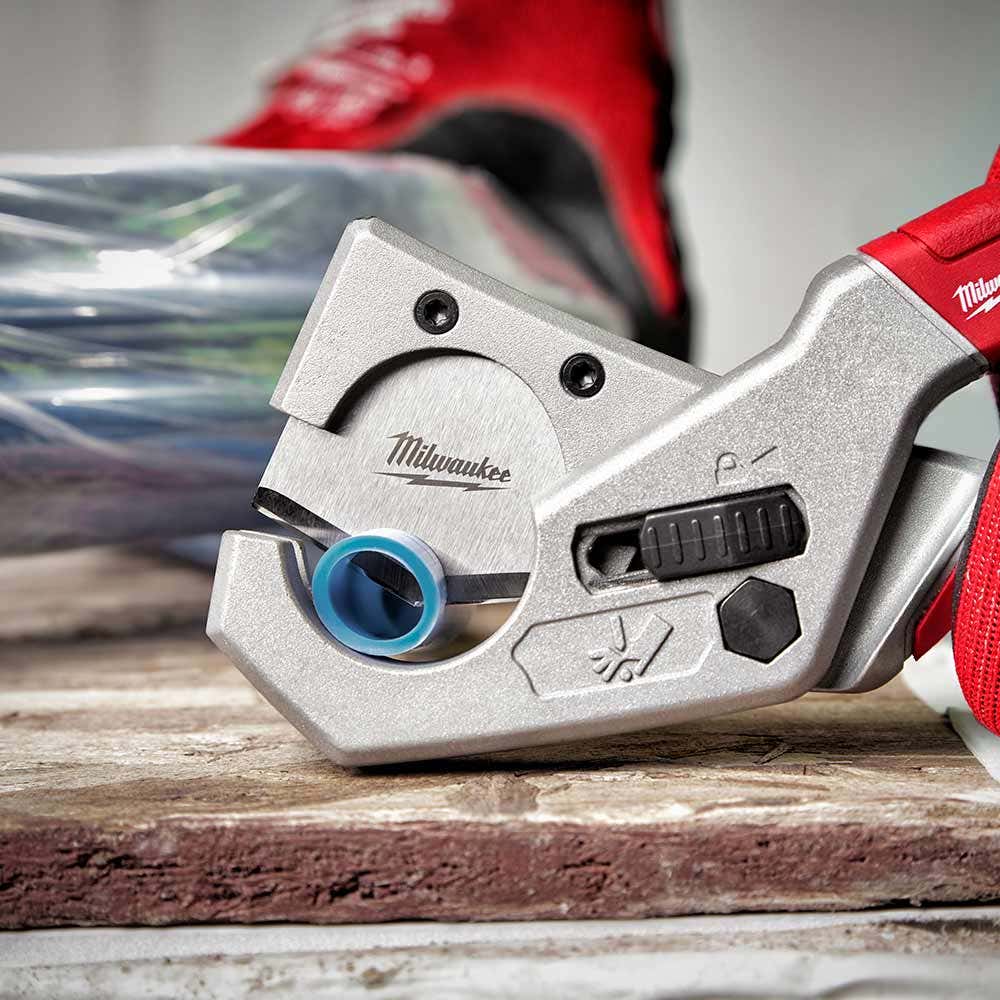 MILWAUKEE Propex Tubing Cutter 48224204