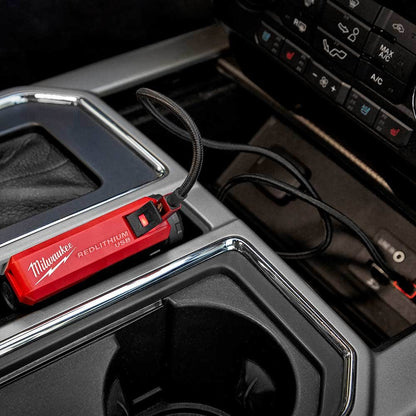 MILWAUKEE REDLITHIUM USB Rechargeable Portable Power Source and Charger Kit L4PPS301