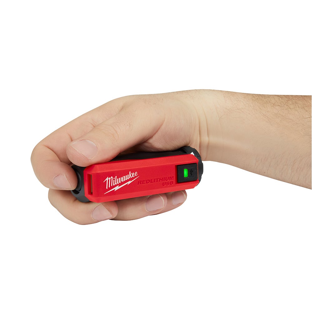 MILWAUKEE REDLITHIUM USB Rechargeable Portable Power Source and Charger Kit L4PPS301