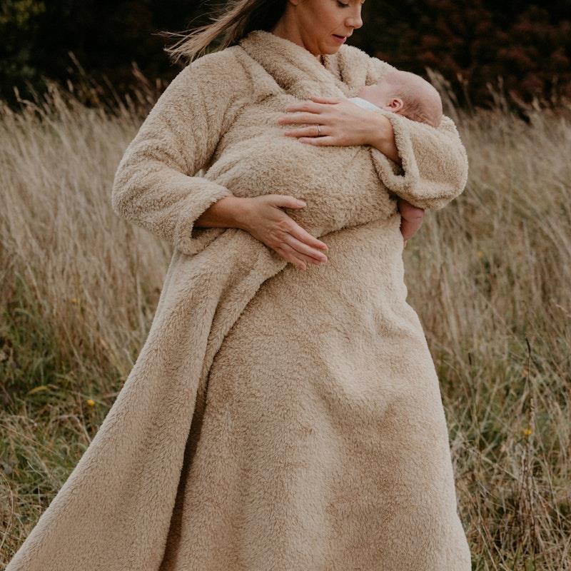 BHOOMI Feeding Blanket in Light Brown - Comfort for Every Mom