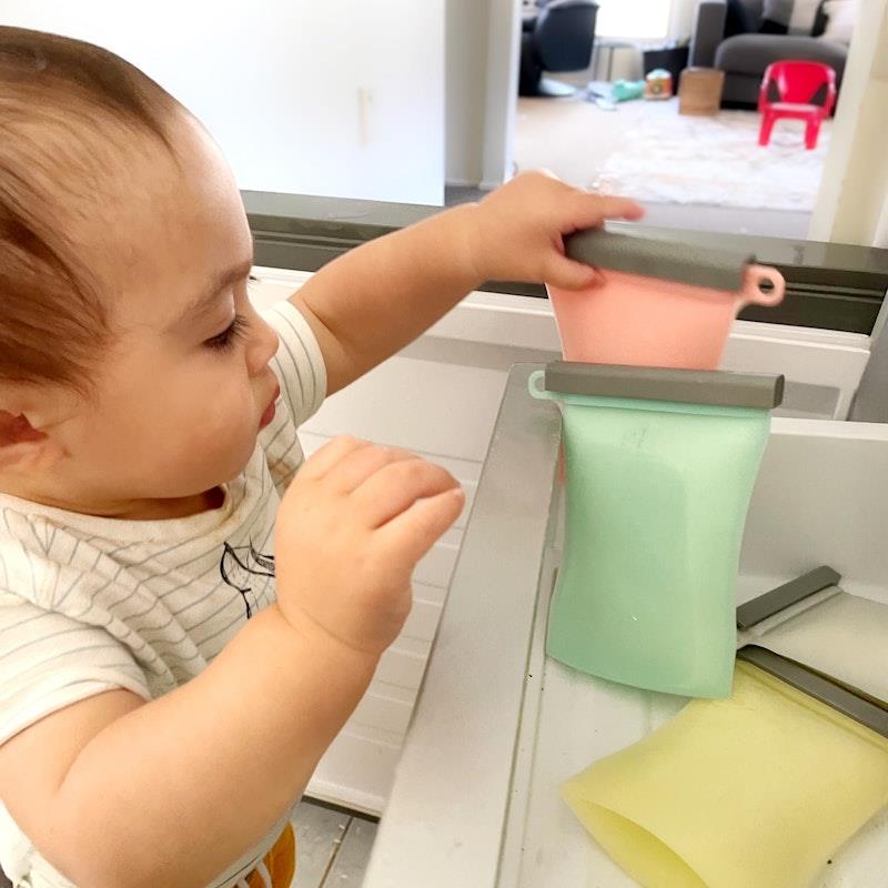 Junobie Reusable Silicone Breastmilk Storage Bags - 4 Pack